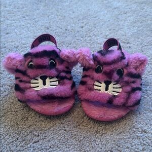 Adorable UGG slippers-Pink Tiger themed